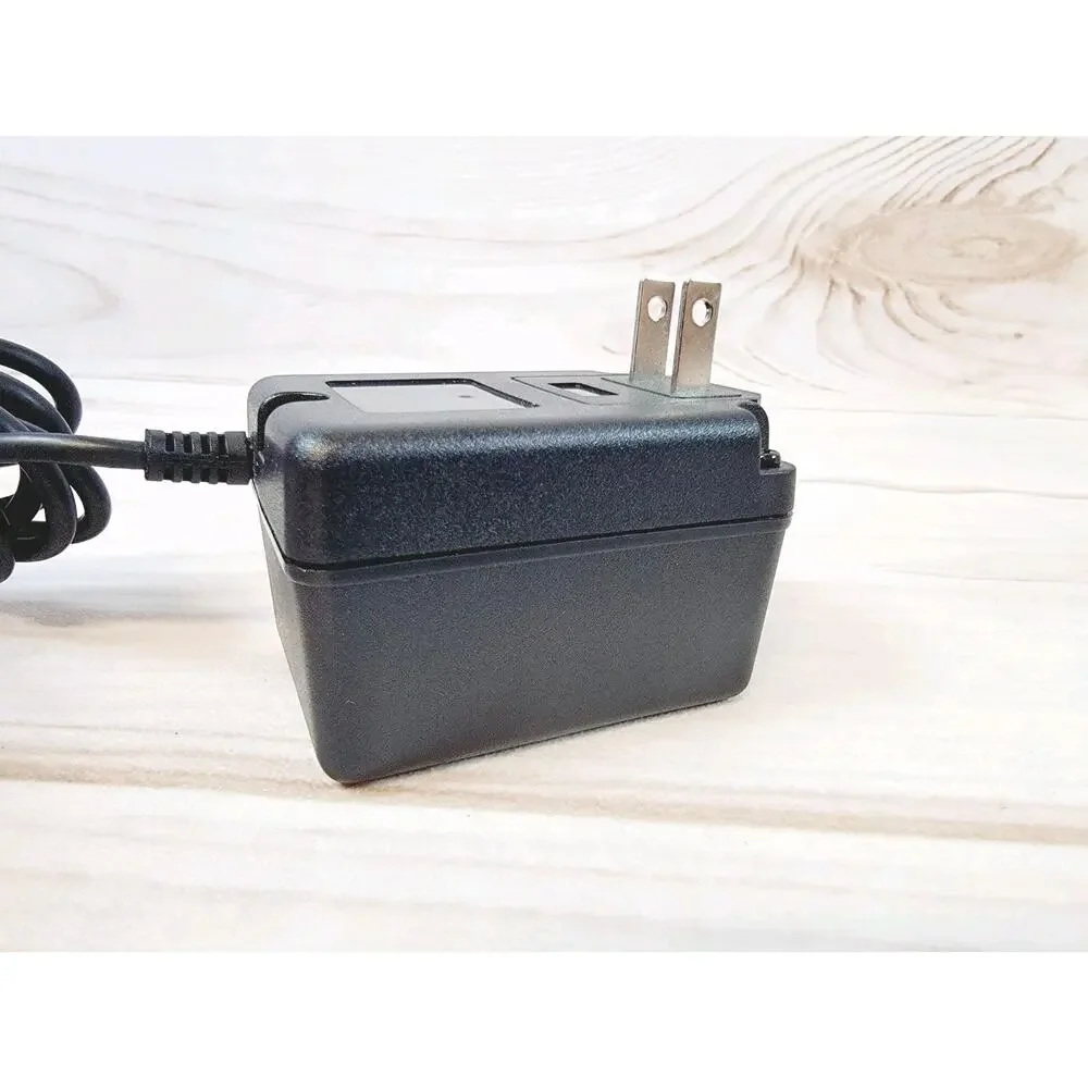 Motorola Cell Phone Charger SPN4457A Input 120VAC/60Hz/1W Output 8.8VAC/340mA—25